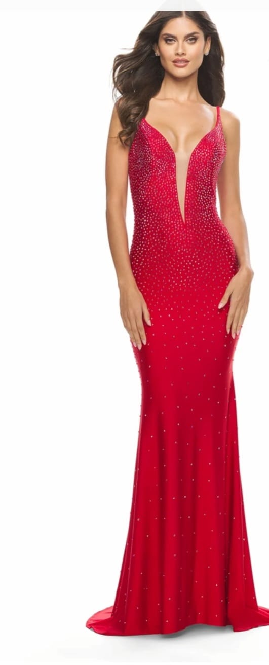 Inchiriere rochie Ariel