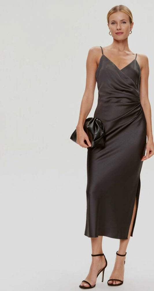 Inchiriere rochie Briolette