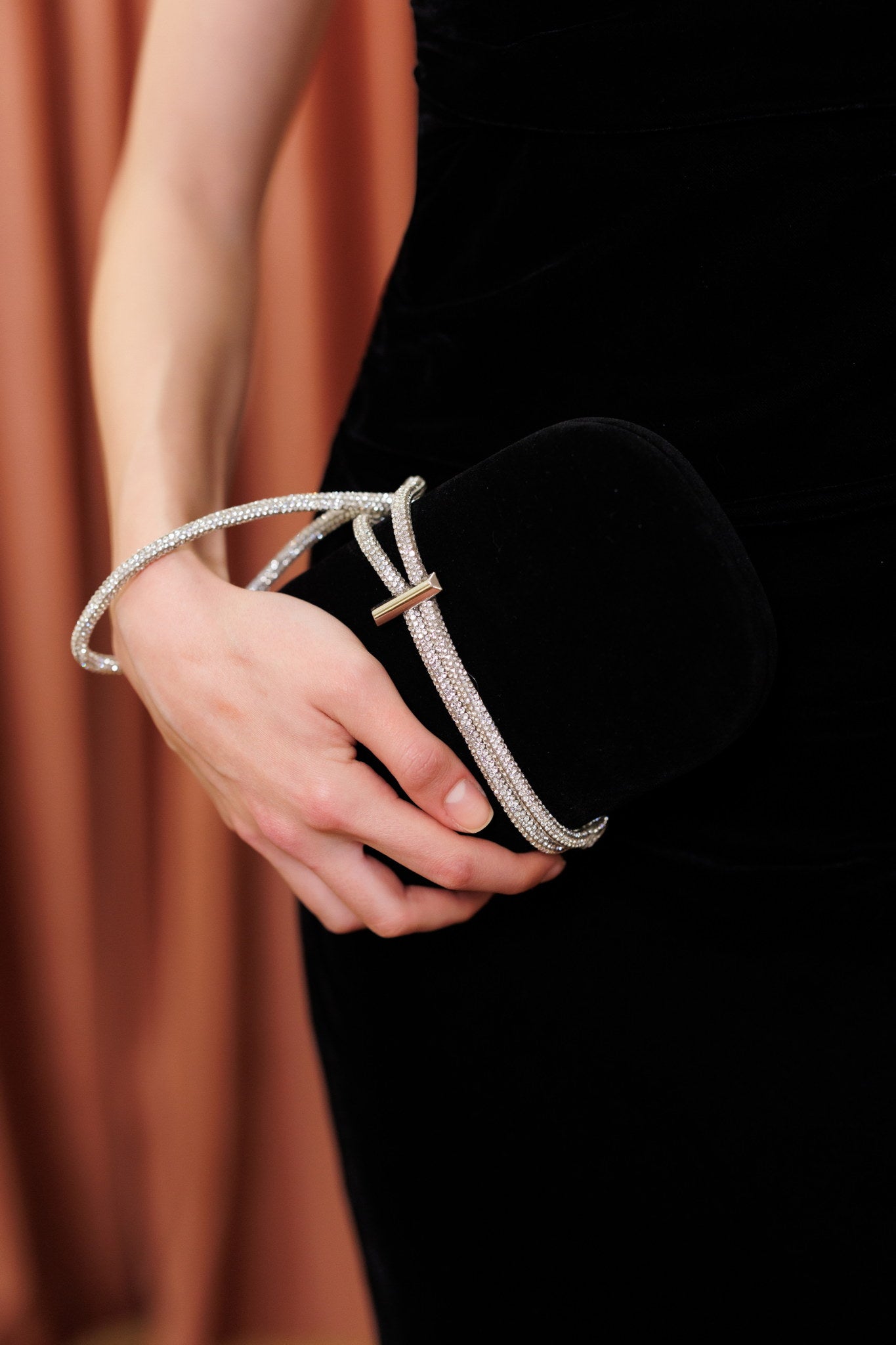 Inchiriere rochie Nobile