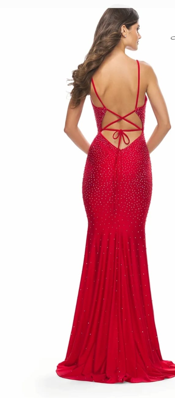 Inchiriere rochie Ariel